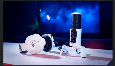 TRUST GAMING 24257 GXT 258W Fyru USB 4-in-1 Streaming Microphone PS5 6