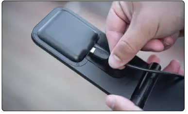 Peak-Design-M-CS-BK-Wireless-Charging-Stand-FIG-2