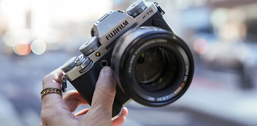 Fujifilm X-t5 Digital Photography Camera Instruction Manual