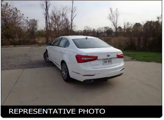 CURT-12118-Class-2-Trailer-Hitch-for-Kia-Cadenza- (3)