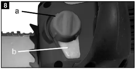 Filling with saw chain oil