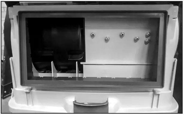 iqpowertools 426HEPA Cyclonic Dust Extractor HEPA Filtration - DUST DISPOSAL 2