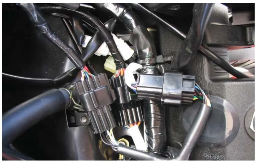 INSTALLING THE POWER COMMANDER 6