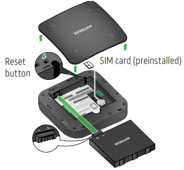 NETGEAR MR5100 Nighthawk 5G Mobile - Insert the battery