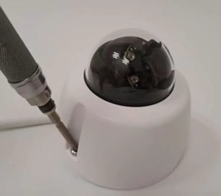 Be sure the housing is closed tightly