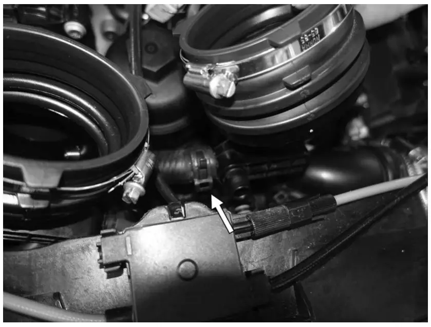 APR CI100056 EA825 40T SUV Intake - fig 18