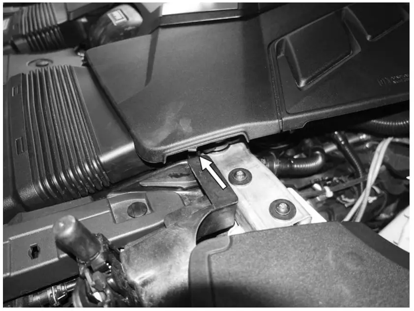 APR CI100056 EA825 40T SUV Intake - fig 41