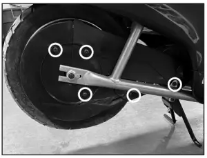 Razor W15130640079 POCKET MOD Chain Tensioner - step 1