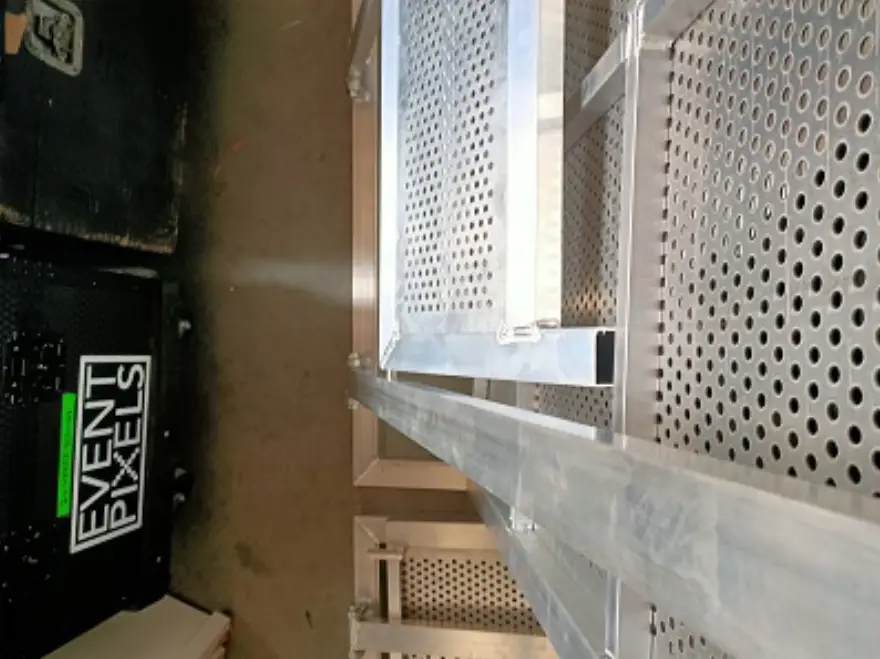 EVENT LIGHTING CB1G Crowd Barrier with Gate - Fig 7