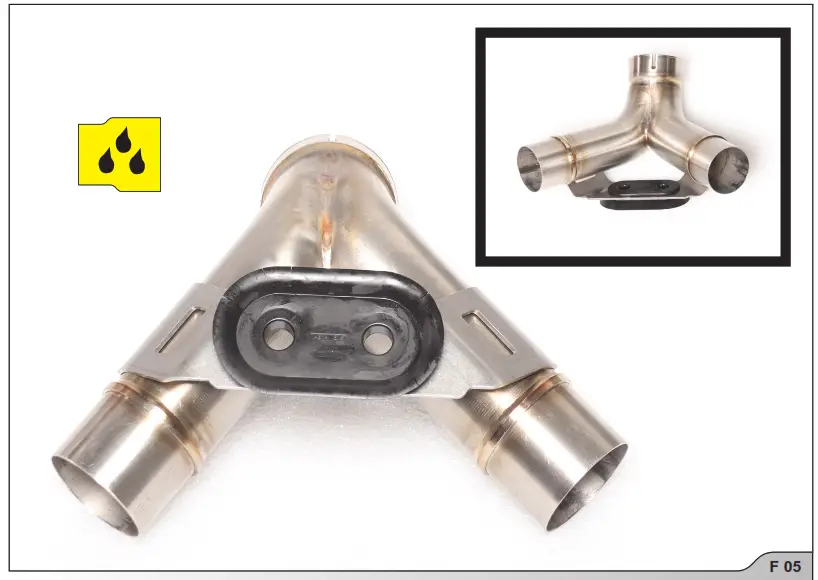 AKRAPOVIC Slip On Line Carbon Fiber Muffler - EXHAUST SYSTEM