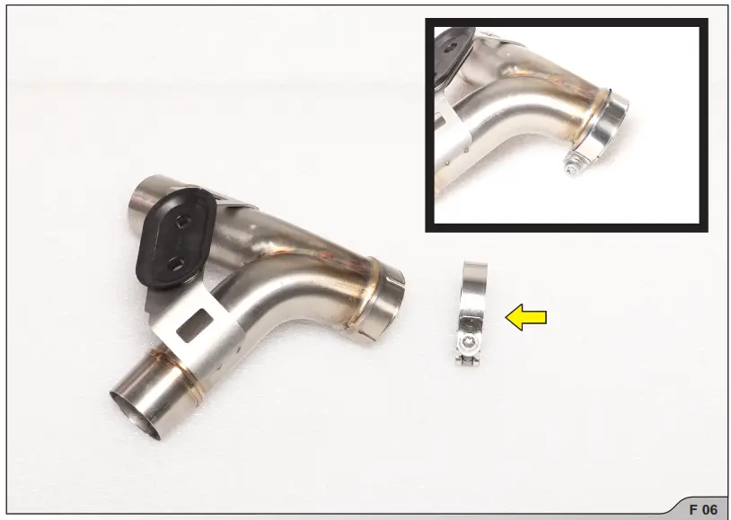 AKRAPOVIC Slip On Line Carbon Fiber Muffler - EXHAUST SYSTEM1