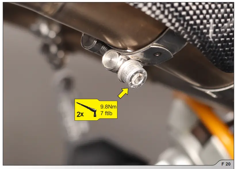 AKRAPOVIC Slip On Line Carbon Fiber Muffler - STOCK7