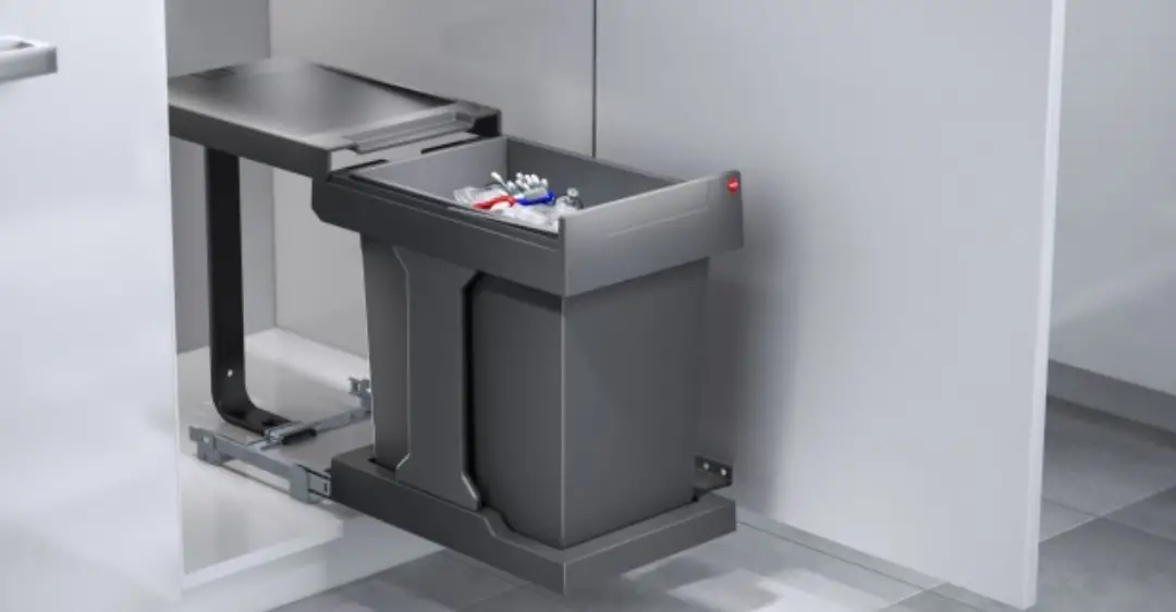 Hailo 3636001 Solo Retractable Trash System Instruction Manual Hailo 3636001 Solo Retractable Trash System Instruction Manual