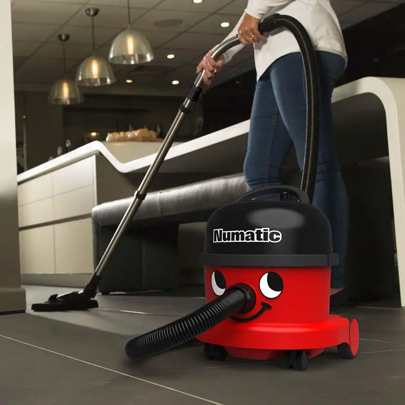 Numatic Nrv 240-11 Vacuum Cleaner Instruction Manual