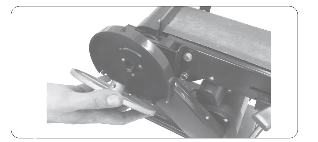 FERM-BGM1022-Belt-Sander-2