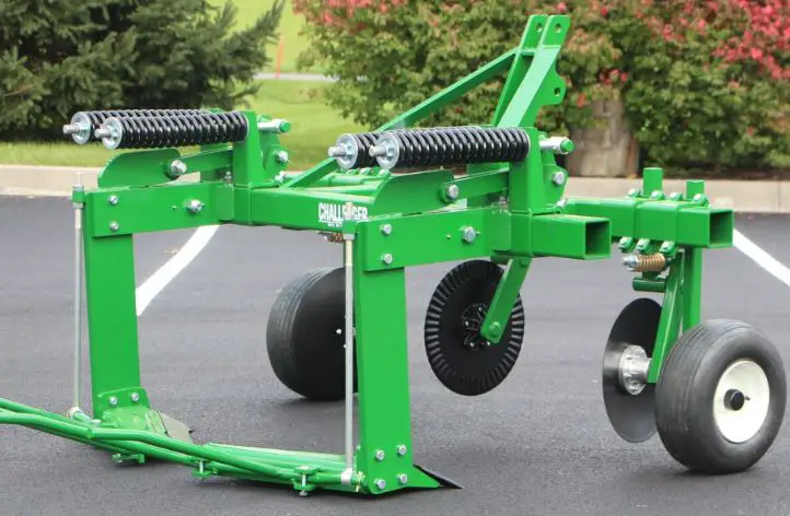 Rain-Flo-IRRIGATION-2370-Flat-Bed-Plastic-Mulch-Layer-PRODUCT