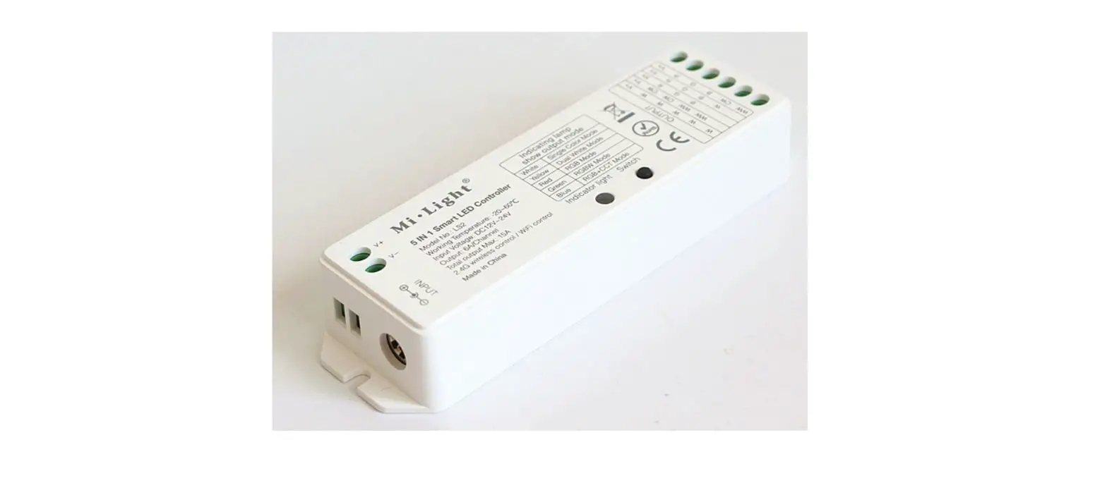Mi-lighting Lm052 Zigbee 3.0 5-in-led Strip Controller Instruction Manual Mi-lighting Lm052 Zigbee 3.0 5-in-led Strip Controller Instruction Manual