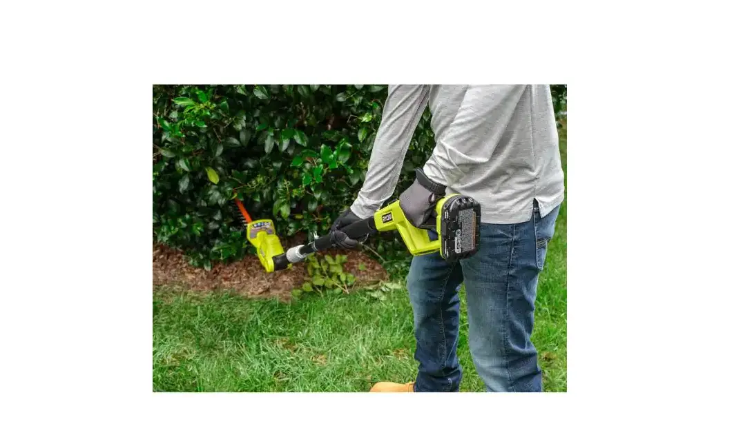 Ryobi P26010btlvnm 18v 18 Inch Cordless Battery Pole Hedge Trimmer User Manual