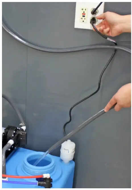 PENTAIR BWS350 Reverse Osmosis (Ro) System With Tank - flow is steady