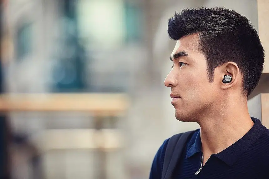 Amazonbasics Ultra-light True Wireless Bluetooth Earbuds User Guide Amazonbasics Ultra-light True Wireless Bluetooth Earbuds User Guide