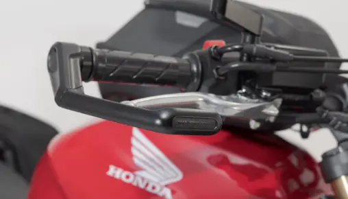 Sw-motech Lvg.01.529.11000 Lever Protector Instruction Manual Sw-motech Lvg.01.529.11000 Lever Protector Instruction Manual