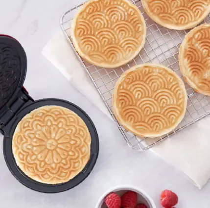 Parmesan & Onion Pizzelle