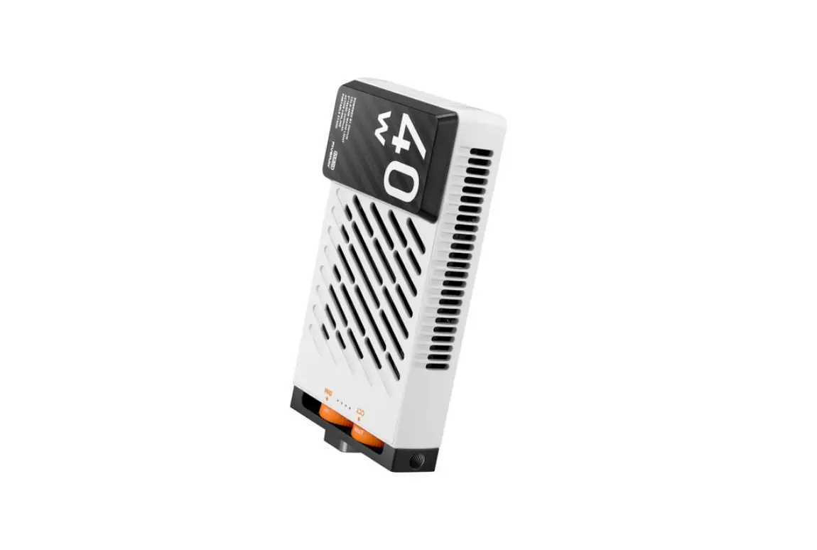 Zhiyun C040005g2 Fiveray M40 Pocket Led Light B And H Photo Video User Manual Zhiyun C040005g2 Fiveray M40 Pocket Led Light B And H Photo Video User Manual