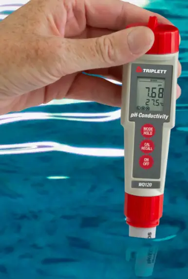 CD100 Conductivity TDS Salinity Temperature Meter fig 1