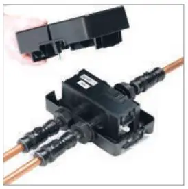 AQUALISA RS.A1.EV.18 Rise Digital Diverter Installation Guide - Unscrew the single fixing screw from the diverter