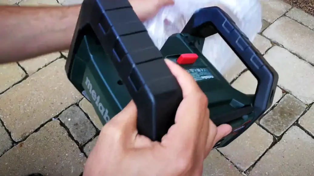 Metabo R 12-18 Bt Cordless Worksite Radio Instructions Metabo R 12-18 Bt Cordless Worksite Radio Instructions