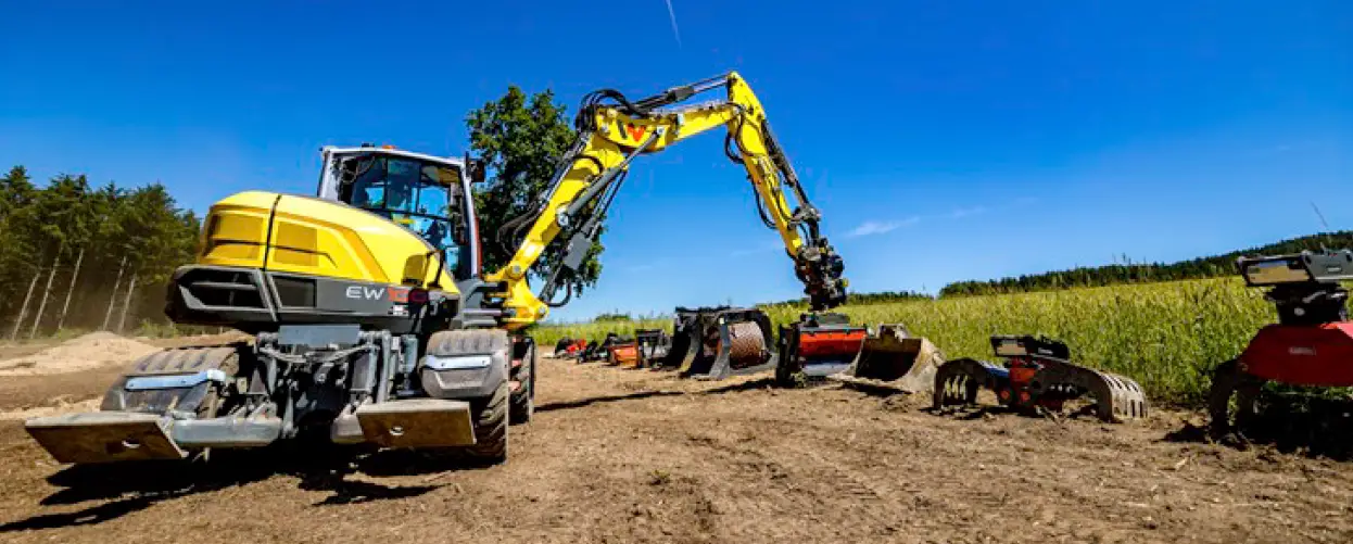 WACKER NEUSON 73709 Compact and Wheeled 33