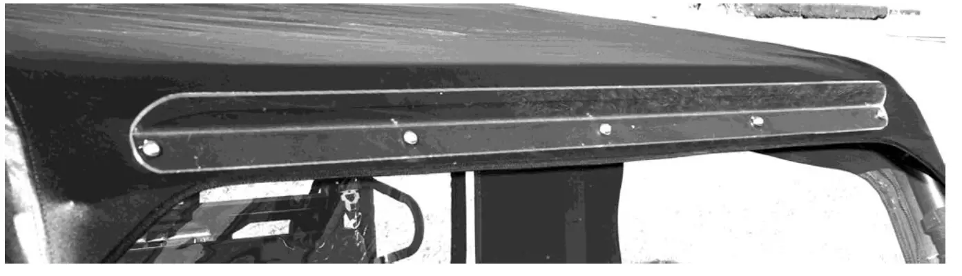 FALCON RIDGE Yamaha Viking 700 Full Cab Enclosure 13