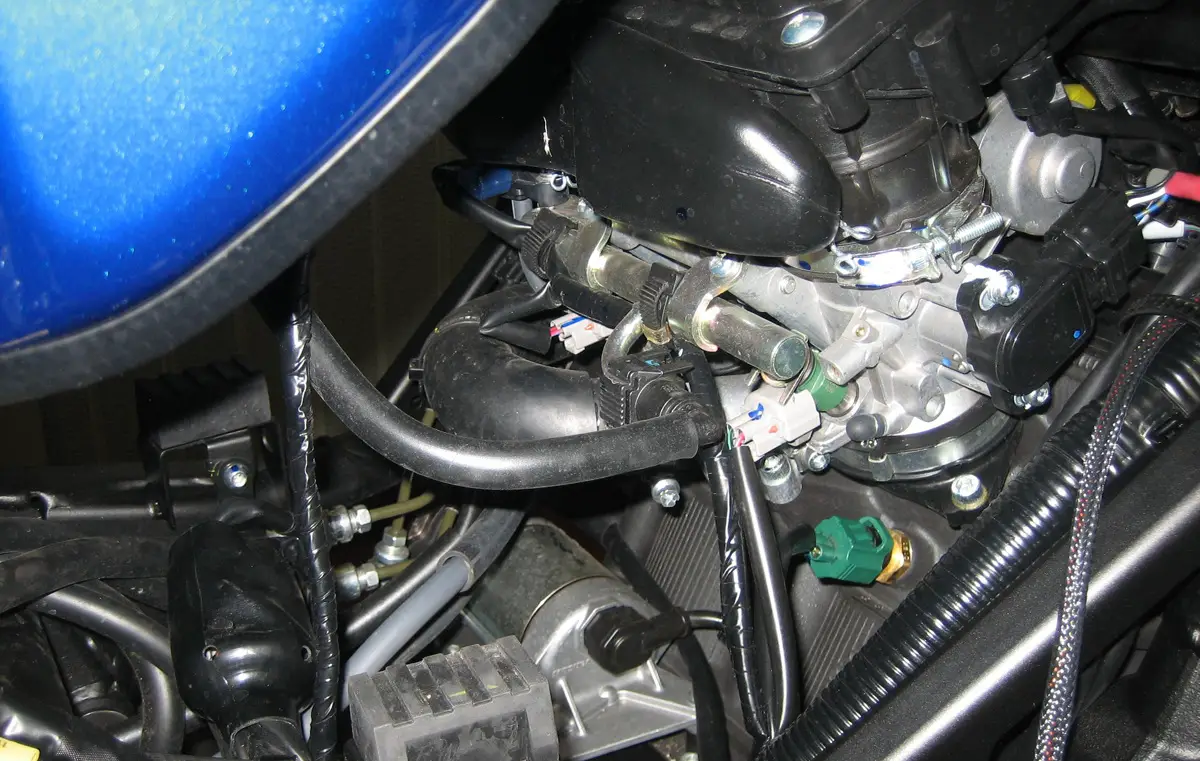 DYNOJET-PC6-22041-Power -Commander-04