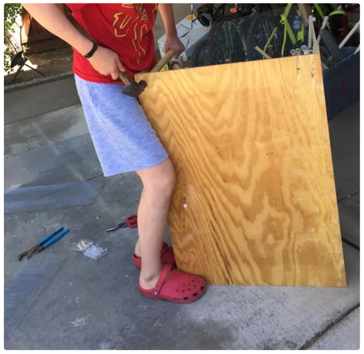 instructables Make Shift Chick Brooder - Fig 1