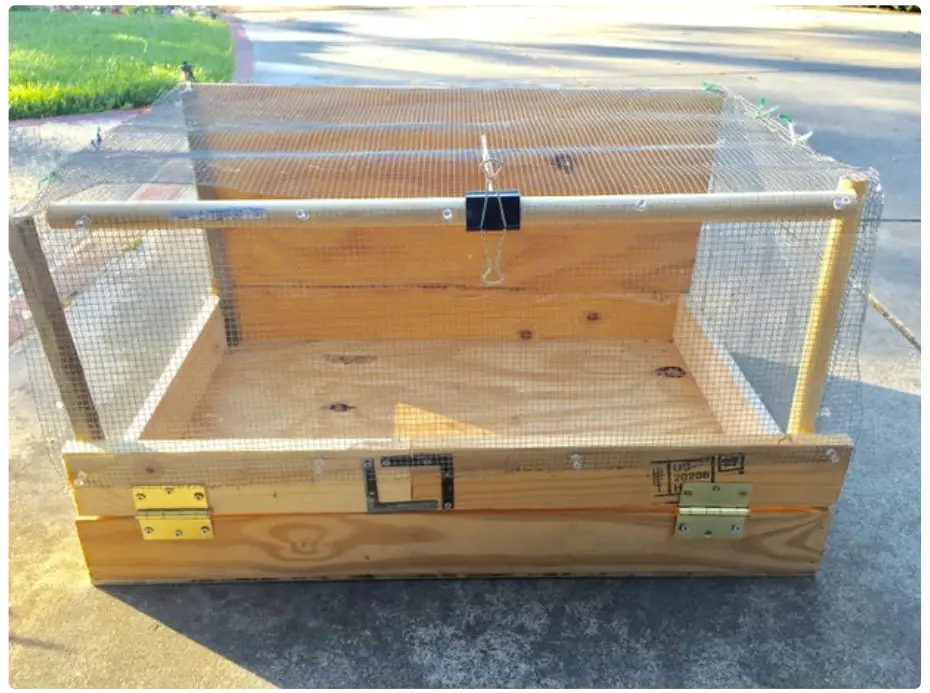 instructables Make Shift Chick Brooder