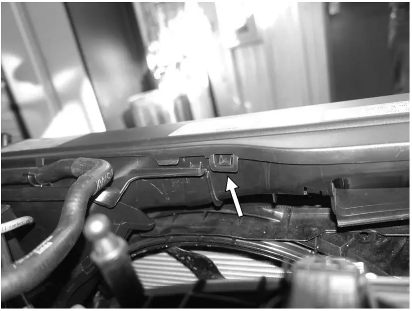 CI100052 APR Mk8 Airbox figure 2