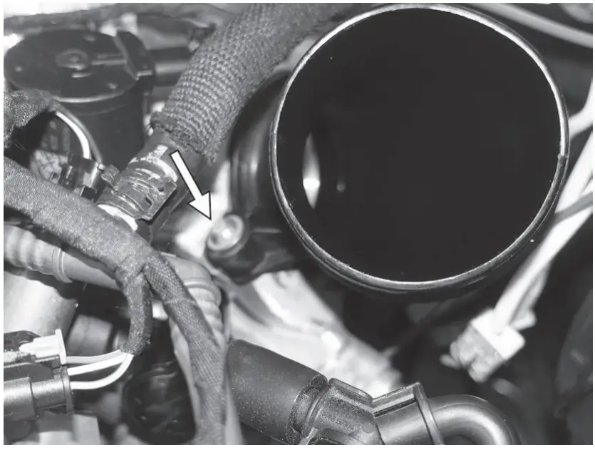 CI100052 APR Mk8 Airbox figure 9