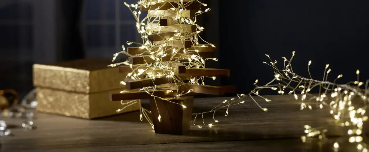 Sygonix 2361005 Multi Led Light Chain With 700 Leds Warm White With Timer Instruction Manual