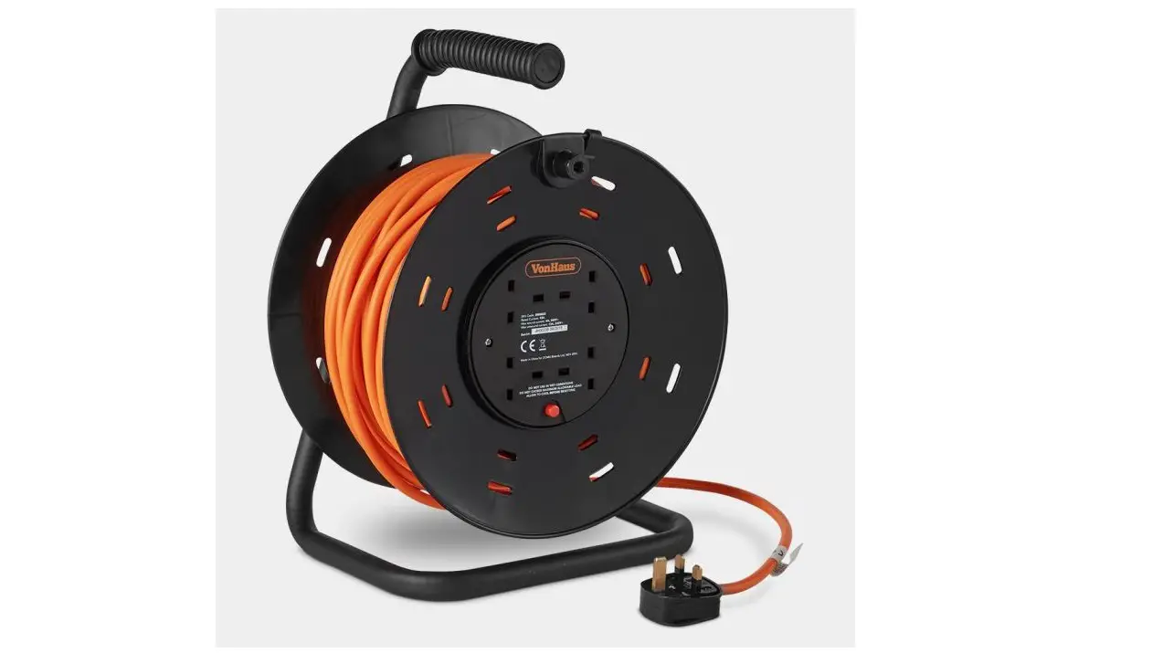 Vonhaus 3500033 50m 4 Gang Metal Frame Extension Reel With Thermal User Guide