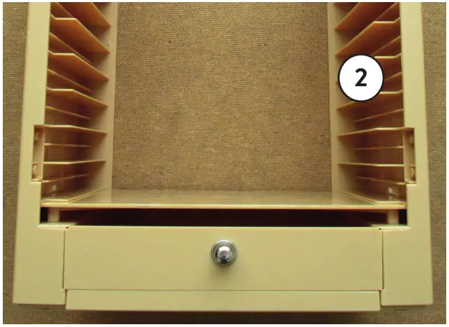 numskull 265657 Crash Bandicoot Gaming Locker - STEP 5