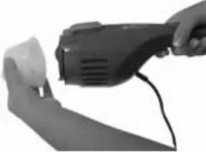 Emptying the dirt container Instructions