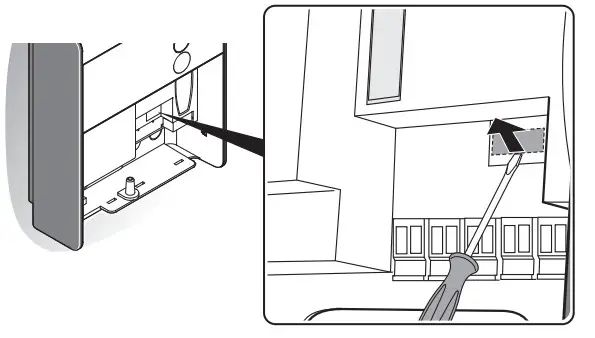 ZWAVE PLUS IBT4ZWAVE BusT4 - connector