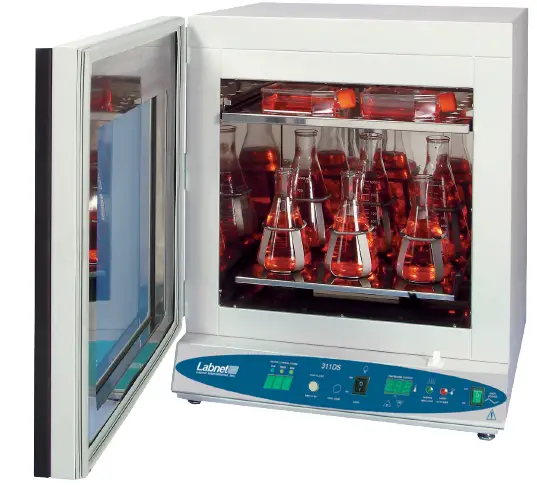 Labnet 311DS Digital Shaking Incubator