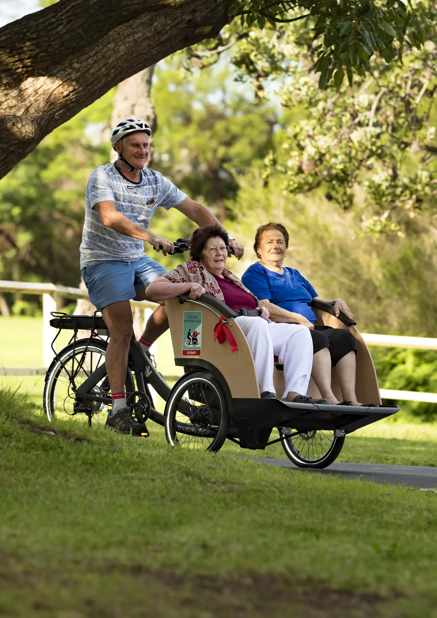 TRIOBIKE- TAXI- AIR -3- Seats- Electric- Cargo- Bike-13