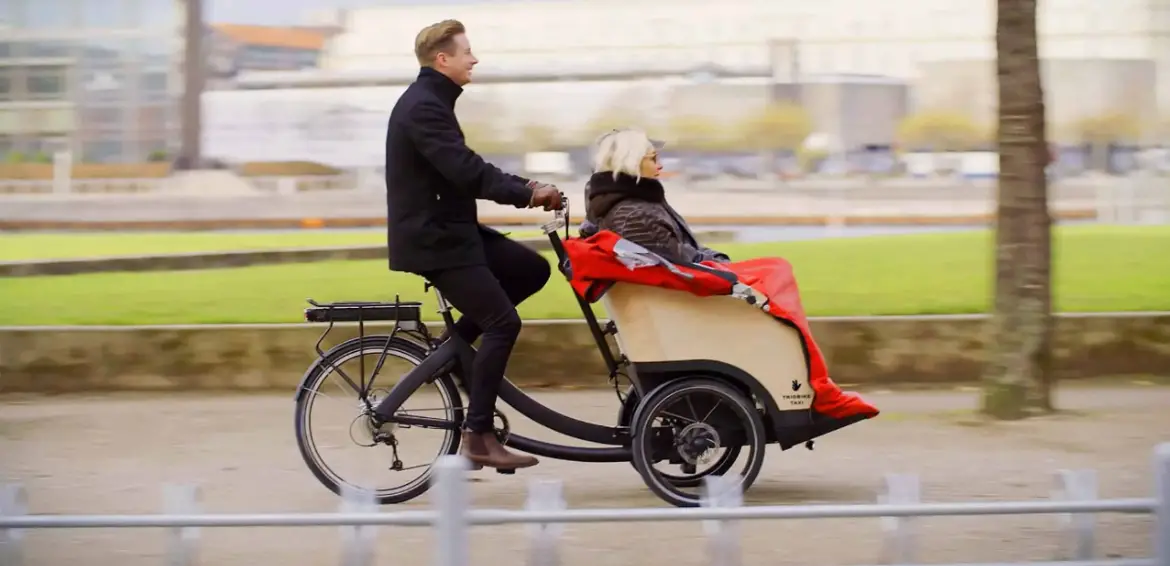 Triobike Taxi Air 3 Seats Electric Cargo Bike Instructions