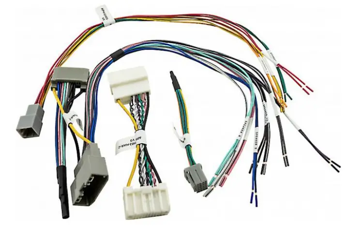 PAC-APH-CH03-AmpPr-Harness-2015-20-select-Chrysler-Amplified-Models-PRODUCT