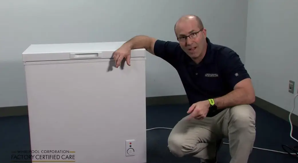 Ge Appliances Fcm5 Chest Freezers Owner's Manual