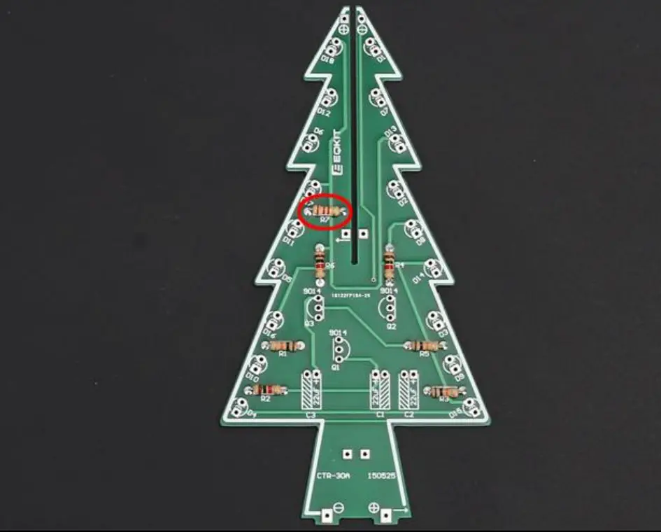 Albero CTR 30C RGB LED Auto Flashing Christmas Tree DIY Kit - Figure 3