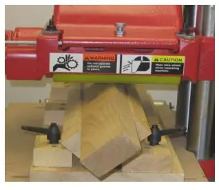 Williams Hussey 154CE Single Phase, 230V, AC - “V” Block Example