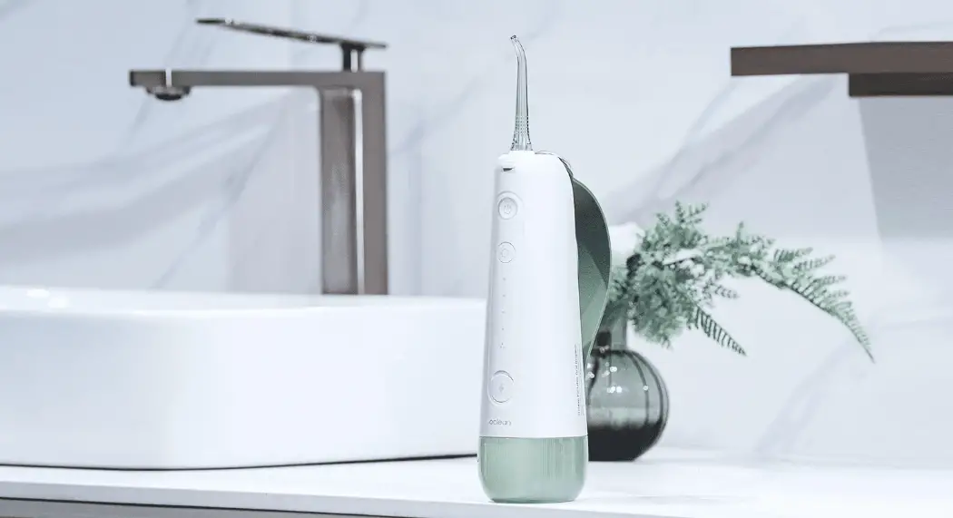 Oclean W10 Portable Water Flosser User Manual Oclean W10 Portable Water Flosser User Manual